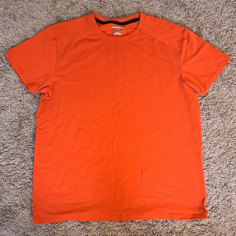 Kenneth Cole T Shirt Orange size XL Excellent Condition